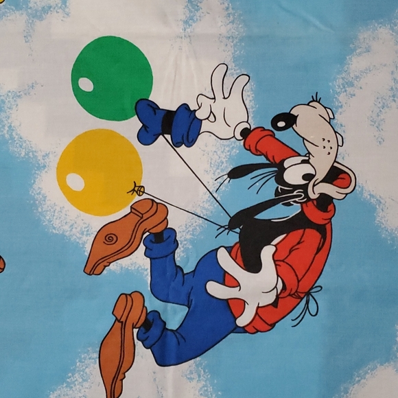 Mickey Mouse Friends Vintage Disney Hot Air Balloon Twin Flat sheet - Picture 5 of 9